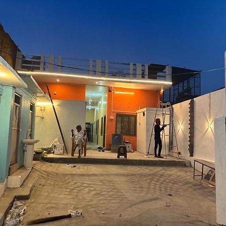 Shakuntala Guest House Ayodhya Exterior photo