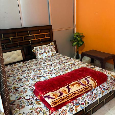 Shakuntala Guest House Ayodhya Exterior photo